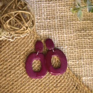 Bo - opvallende paarse oorbellen