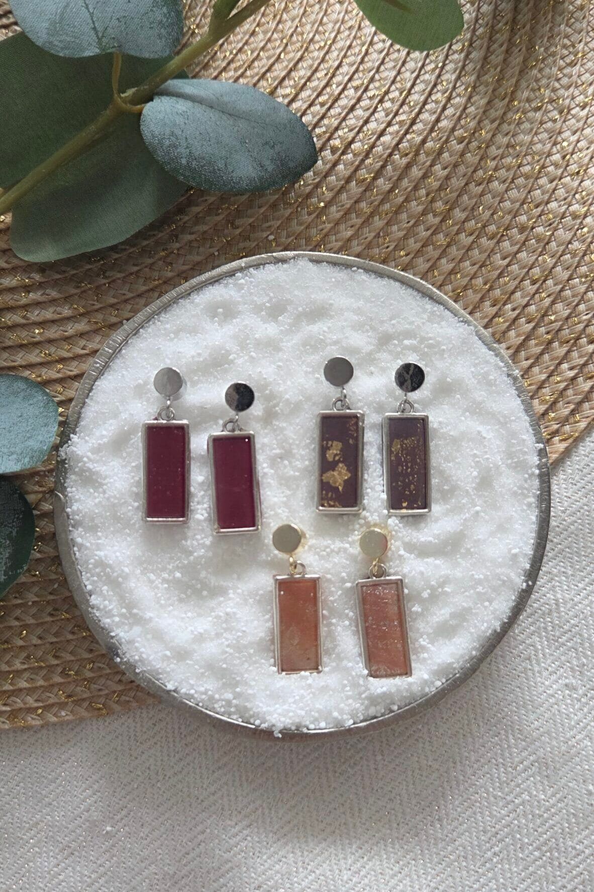 Ivy - Rechthoekige oorbellen met steenlook