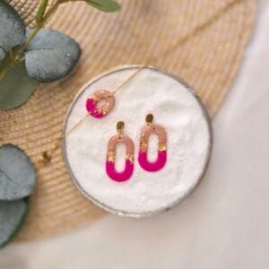 Lilian - Prachtige set van armband en oorbellen met goud en roze